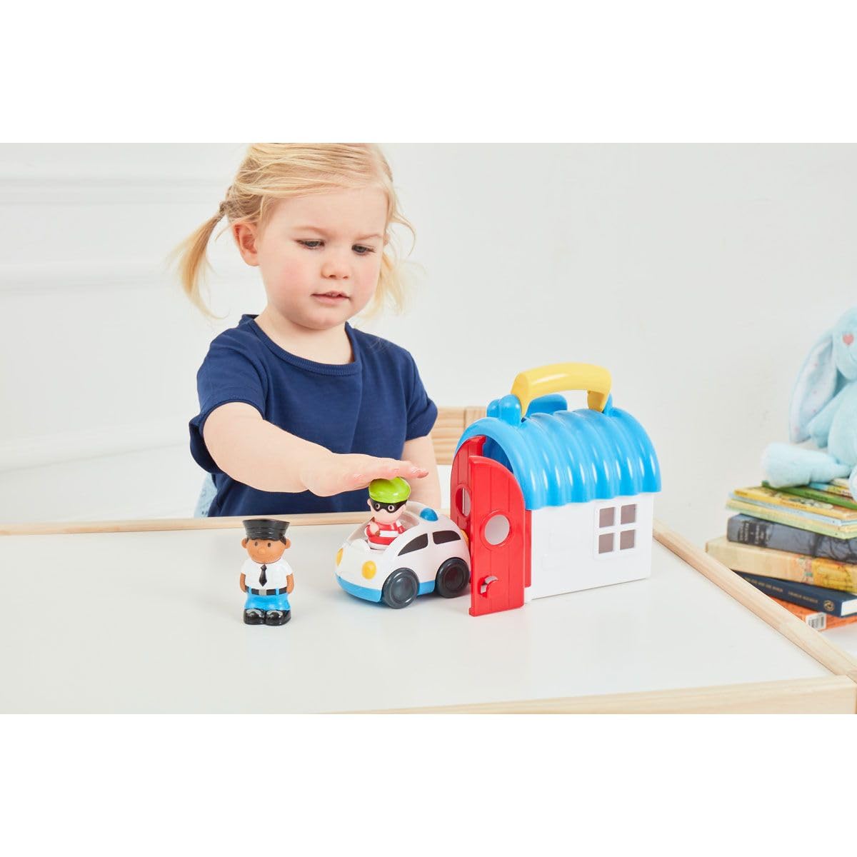 Early Learning Centre - HappyLand Take and Go Police Station