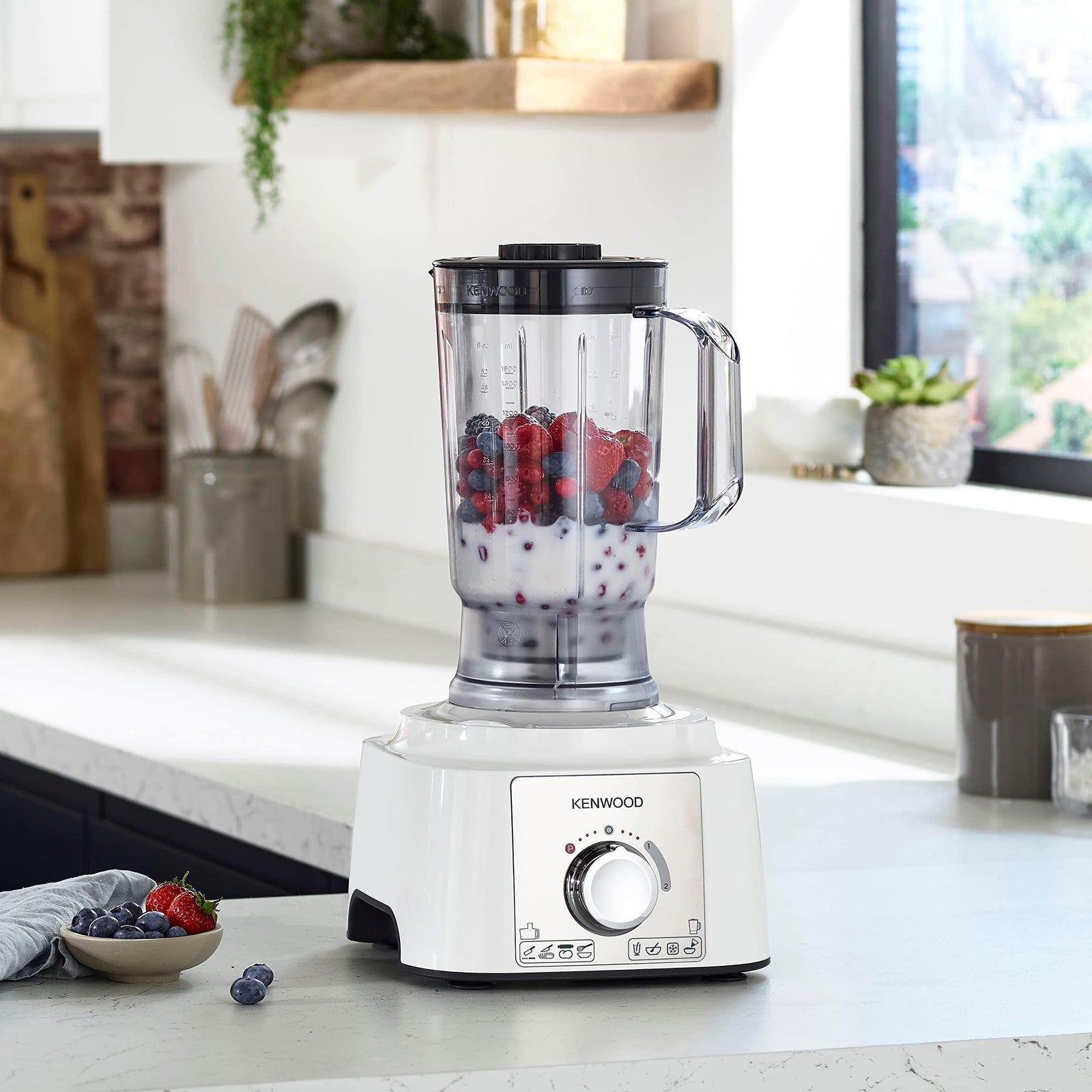 Kenwood Multipro Express Food Processor, 3.0 Litre Bowl With Express Serve, 1.2 Litre Blender, Dough Hook, Whisk, 3 Slicing and Grating Discs, Multi Mill, 1000 Watts , FDP65.880SI , Silver.