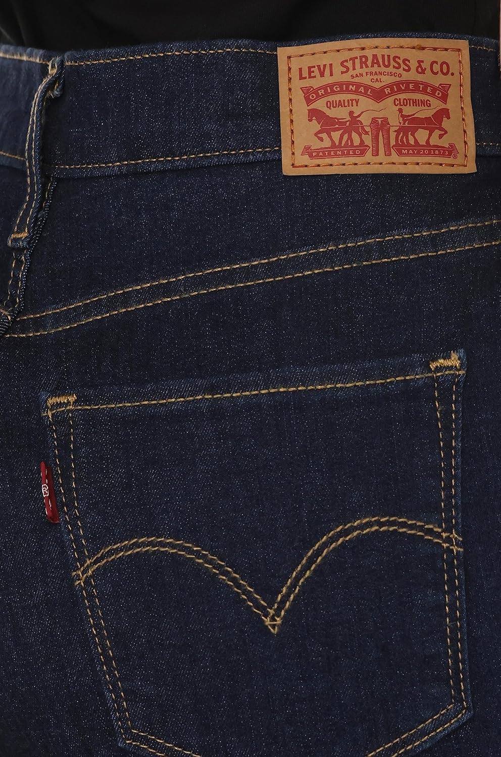 جينز نسائي من Levi's بقصة ضيقة عالية الخصر - موديل 720